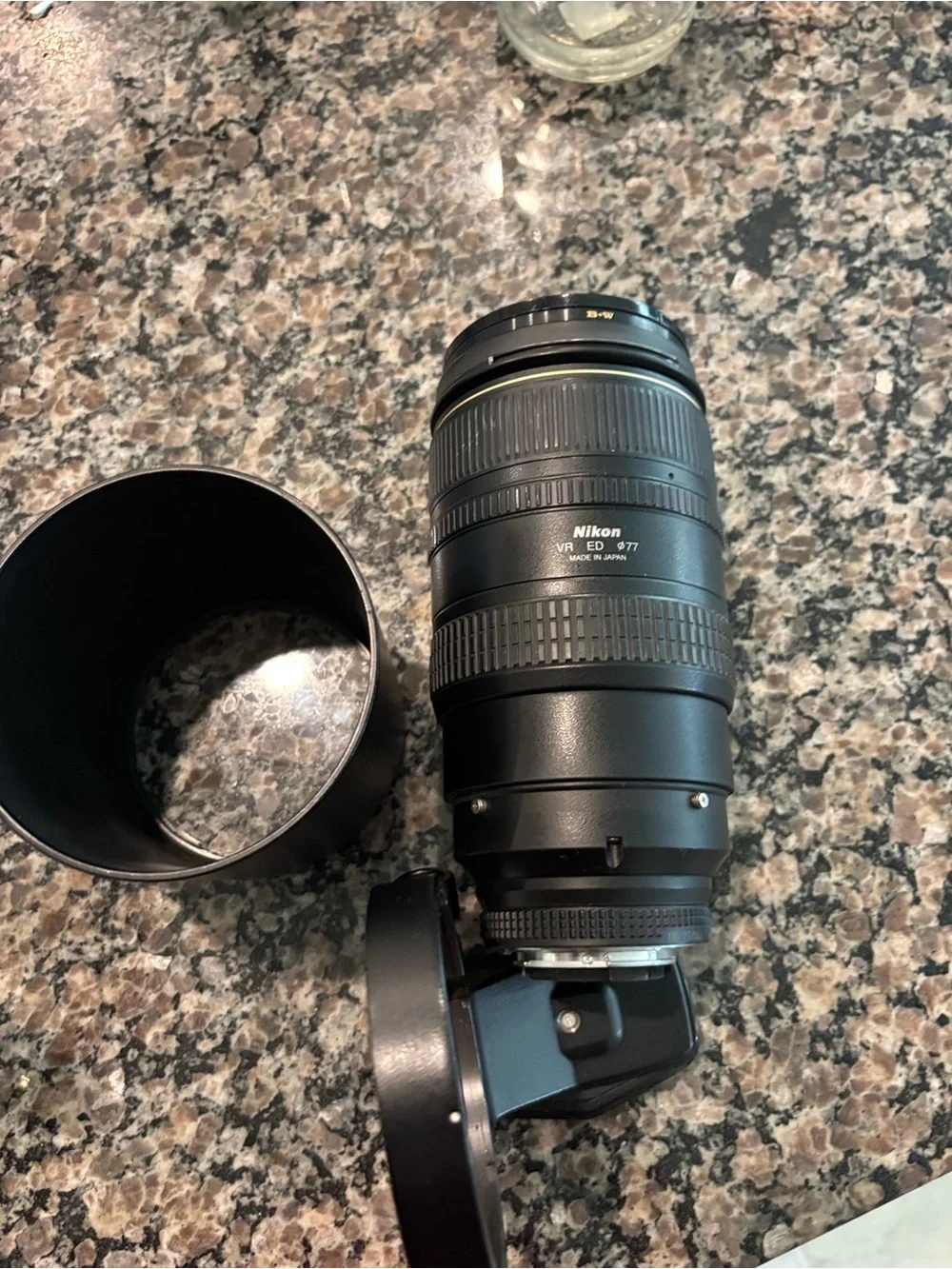 Nikon AF VR 80-400mm Telephoto Zoom Lens - Black with Gold Trim